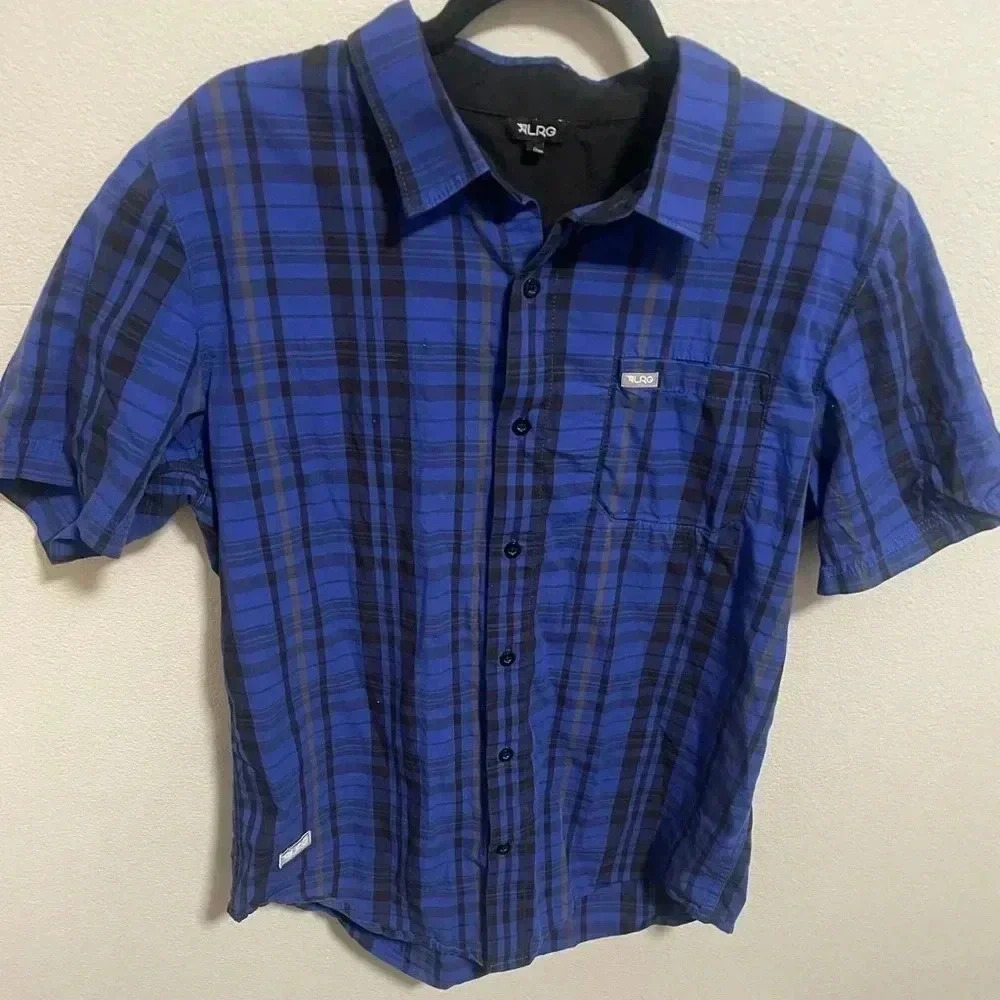 LRG men’s striped casual short sleeve button down shirt size Medium